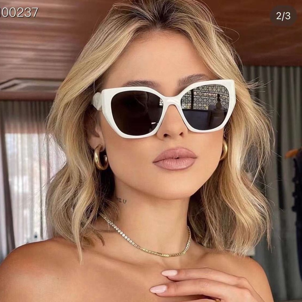 BNIB！Prada PR 19ZS 1425S0 sunglasses white